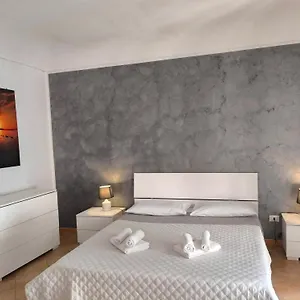 https://casa-di-nick.sicilyhotelsitaly.net